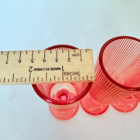 Romantic Ribbed Pink Glass Champagne Flutes Set of 4 Heart Stem Retro Cocktail - Picture 9 of 15